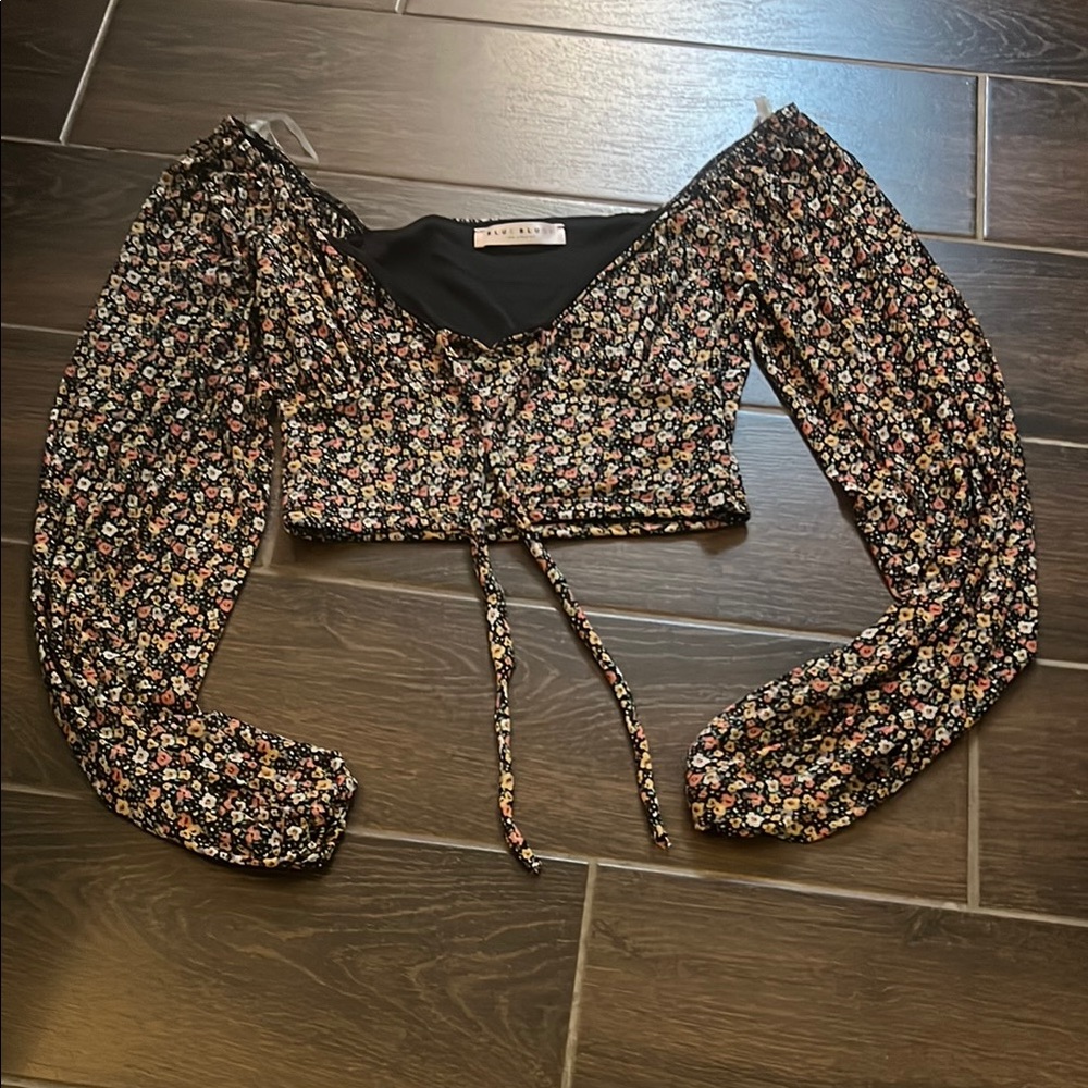 Floral Off-Shoulder Crop Top